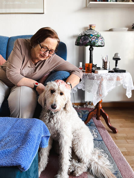 Katja Langner Dasein für Sie im Alter kommt auch optional mit Therapiehund Polly zu Ihnen