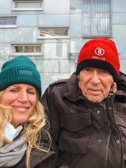 Eine Demenzerkrankung macht das Leben schwierig. Mit Katja Langner treffen Sie auch eine geschulte Fachkraft, die auch mit Demenz schwierige Situationen meistert.